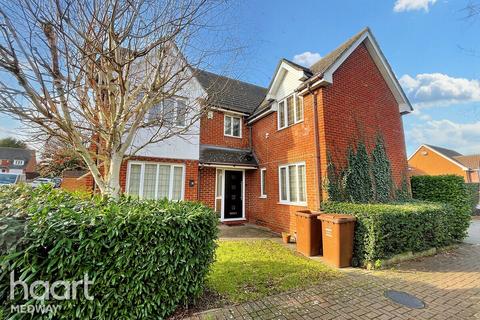 5 bedroom detached house for sale, Hertsfield Avenue, Rochester