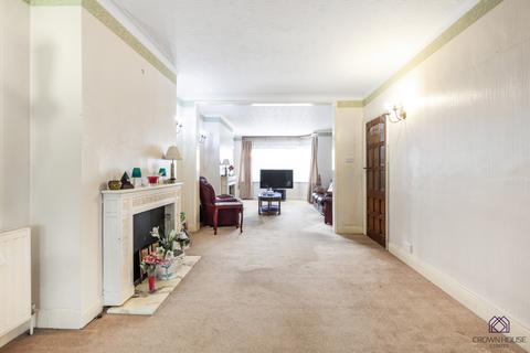 4 bedroom semi-detached house for sale - Addington Drive, North Finchley, London N12 0PH