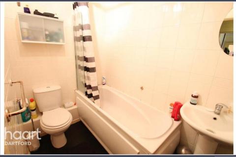 1 bedroom flat for sale, Winston Close, Greenhithe