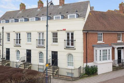 2 bedroom apartment for sale, Station Road West, Canterbury