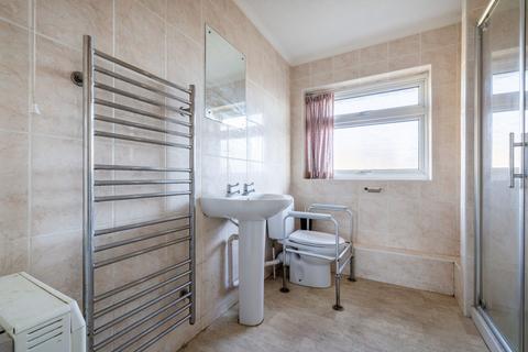 22 Buckhurst Close, Redhill, RH1 2AQ
