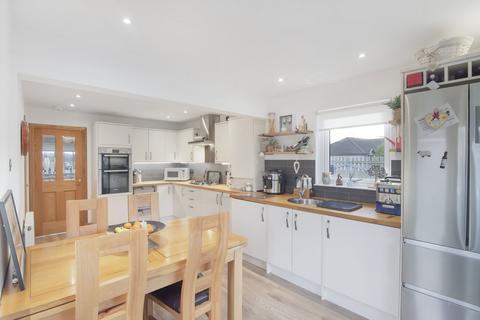 14 Tay Avenue, Comrie, Crieff, PH6 2PF