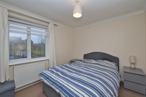 3 bedroom end of terrace house for sale, St. Bartholomew's Close, Dover, CT17