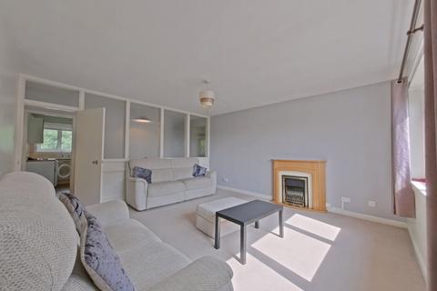 2 bedroom flat to rent, Well Road, Bridge Of Allan, FK9