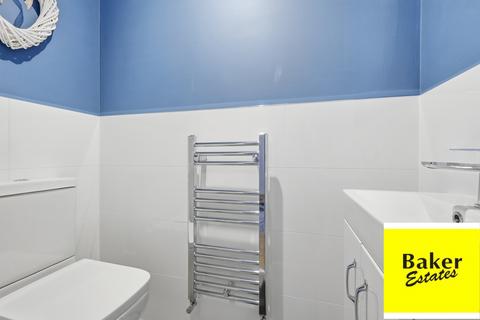 undefined, Caxton Way, Romford RM1