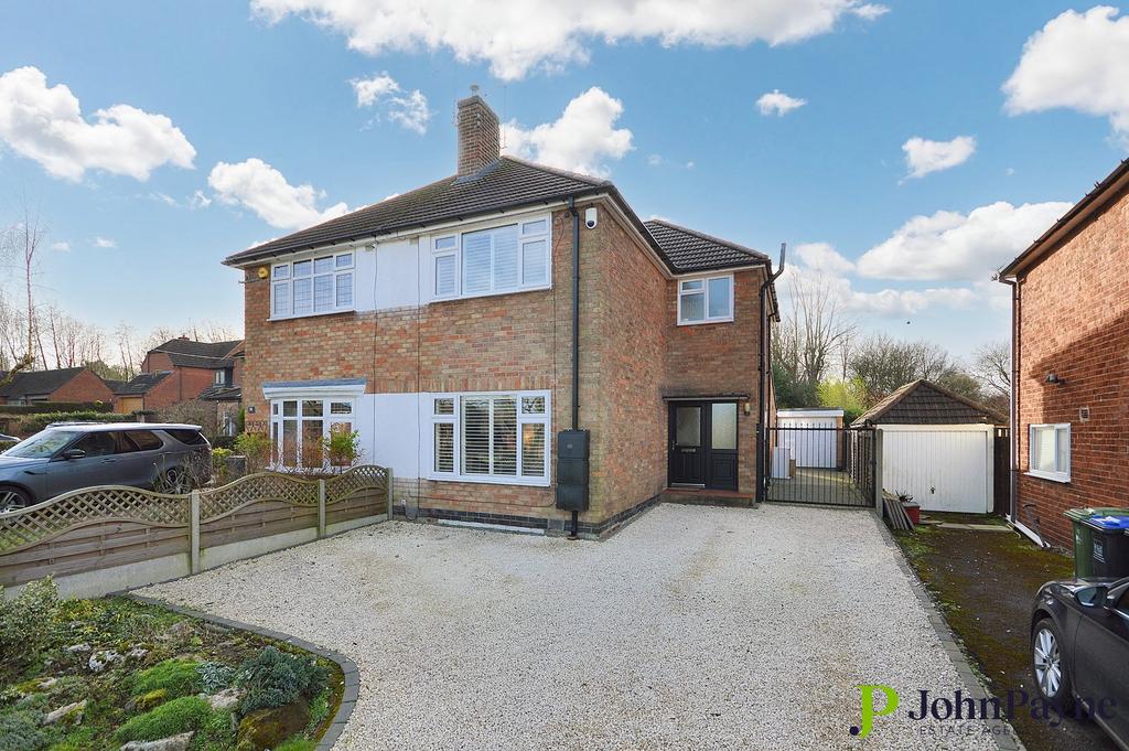 Mill Hill, Baginton, Coventry, CV8 3 bed semidetached house for sale £480,000