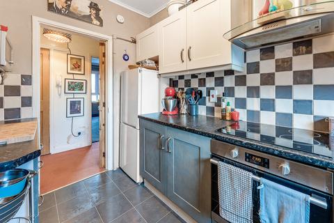 Flat 3/1, 21 Florida Drive, Glasgow, G42 9DN