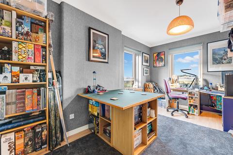 Flat 3/1, 21 Florida Drive, Glasgow, G42 9DN