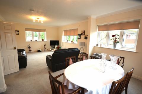 2 bedroom flat for sale, Holyrood House, Bury Old Road, Prestwich M25 1PQ