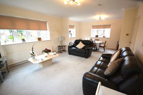 2 bedroom flat for sale - Holyrood House, Bury Old Road, Prestwich M25 1PQ