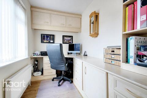 66 Conifer Walk, Stevenage, SG2 7QS