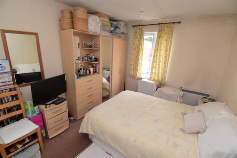 2 bedroom flat for sale - Emscote Road, Warwick, CV34 5LD