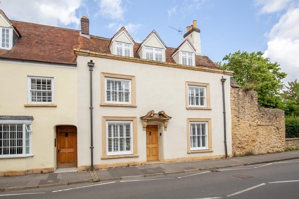 Newland, Sherborne, Dorset, DT9 4 bed end of terrace house for sale £