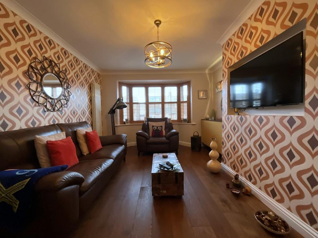 Bamburgh Avenue, South Shields, Tyne and Wear, NE34 3 bed semidetached