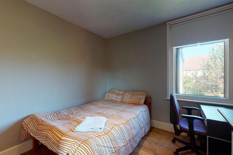 10 Mandeville Road, Canterbury, CT2 7HB