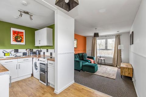 1 bedroom flat to rent, Howdenhall Court, Howdenhall, Edinburgh, EH16