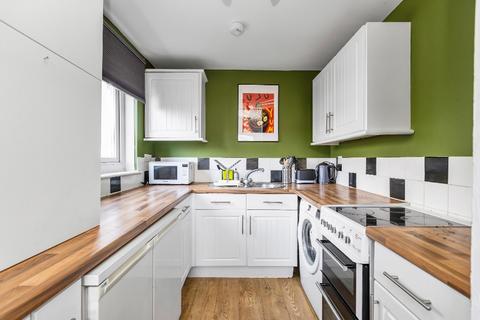 1 bedroom flat to rent, Howdenhall Court, Howdenhall, Edinburgh, EH16