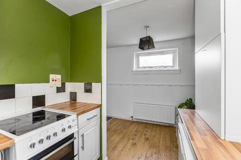 1 bedroom flat to rent, Howdenhall Court, Howdenhall, Edinburgh, EH16