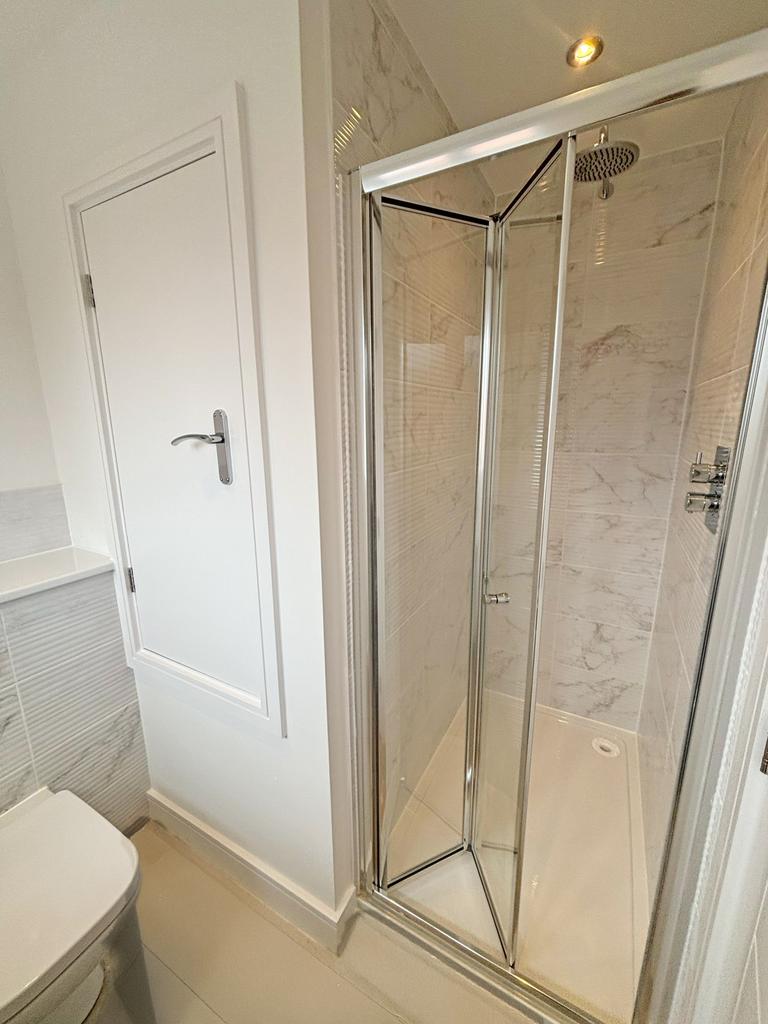 Example En Suite