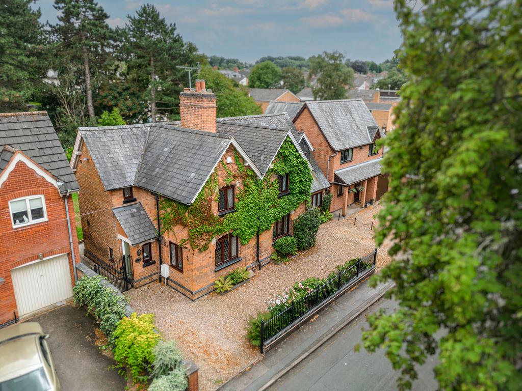 Aylestone Village LE2 5 bed detached house for sale £525,000