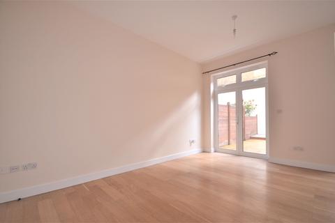4 bedroom terraced house to rent - Camden Hill Road, Crystal Palace, London, SE19