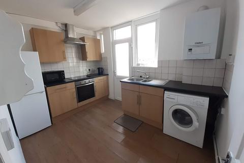 3 bedroom house to rent, Exeter EX2