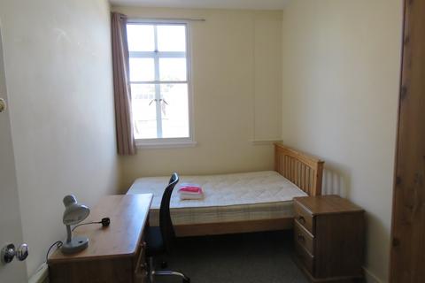 5 bedroom apartment to rent, Exeter - Top Floor EX4