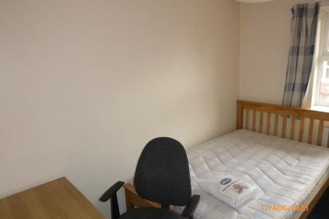 3 bedroom apartment to rent - Mount Pleasant Road, Exeter EX4