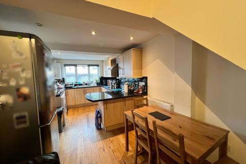 5 bedroom house to rent, Exeter - Bills Included EX4