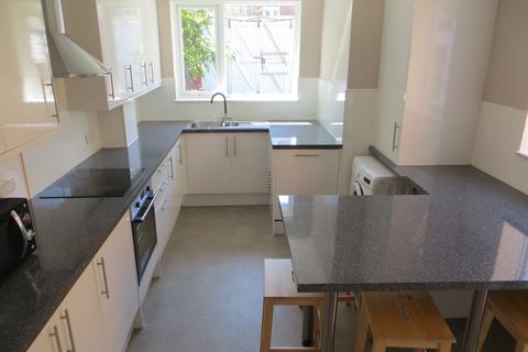 5 bedroom house to rent - Exeter EX1