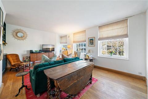 3 bedroom apartment for sale, Vicarage Crescent, London