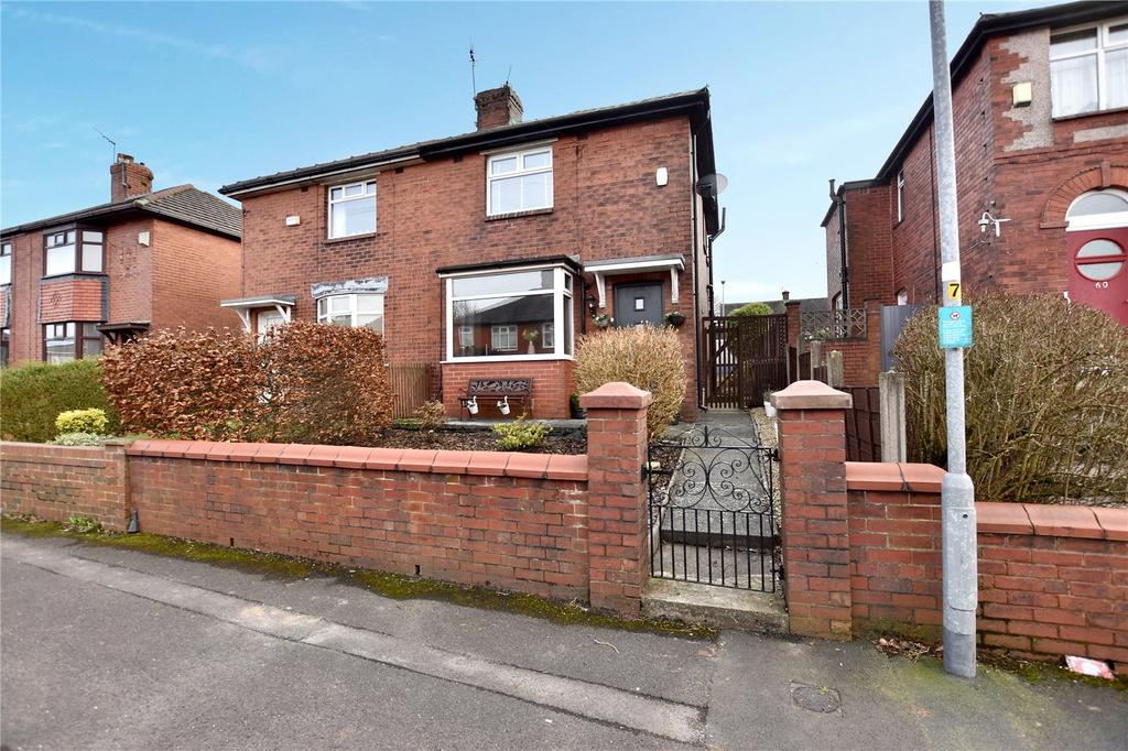 Springfield Lane, Thornham, Royton, Oldham, OL2 3 bed semidetached