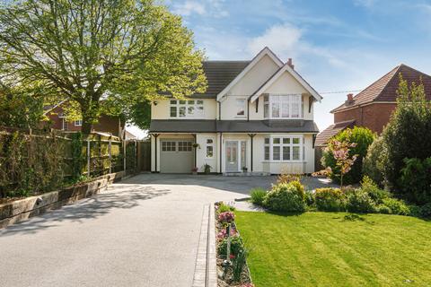 5 bedroom detached house for sale, Station Road, Netley Abbey, Hampshire, SO31