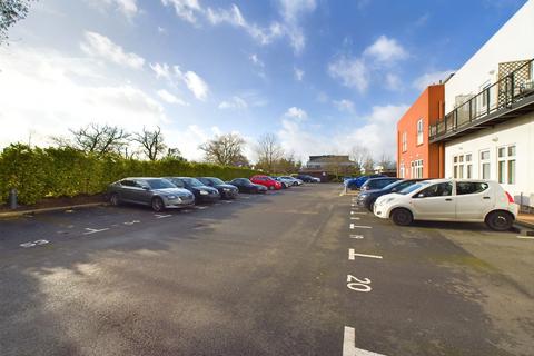 9, Fitzroy House Dwight Road, Watford, WD18 9AA