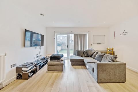 2 bedroom apartment for sale, Woolwich New Road, London, SE18