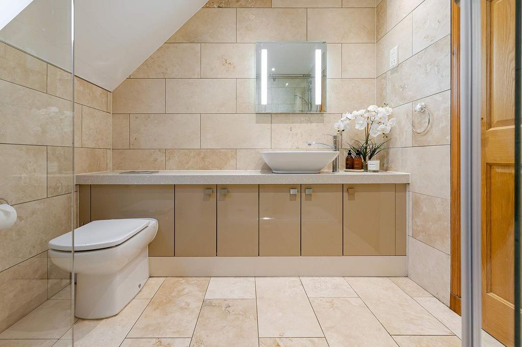 Ensuite