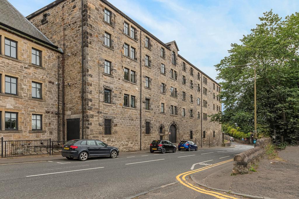 Linlithgow, Linlithgow EH49 2 bed apartment for sale £205,000