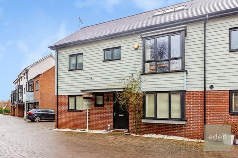 25 Beadsman Crescent, Leybourne, West Malling, ME19 5FG