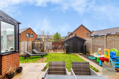 25 Beadsman Crescent, Leybourne, West Malling, ME19 5FG