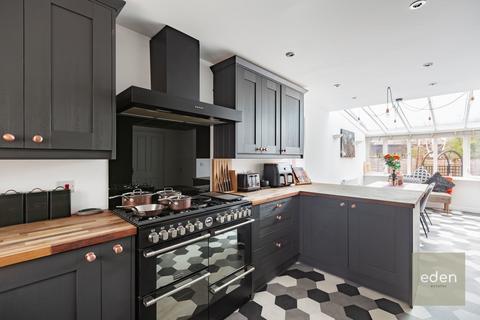 25 Beadsman Crescent, Leybourne, West Malling, ME19 5FG