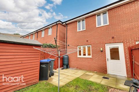 6 Cutler Close, Northampton, NN2 7EY