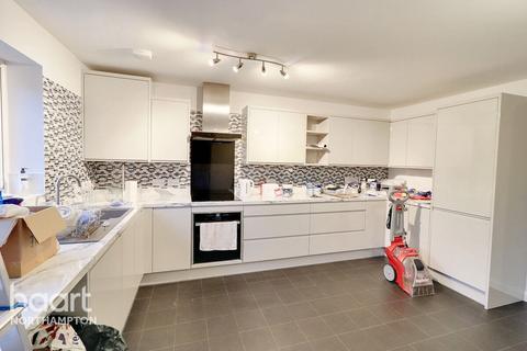 6 Cutler Close, Northampton, NN2 7EY