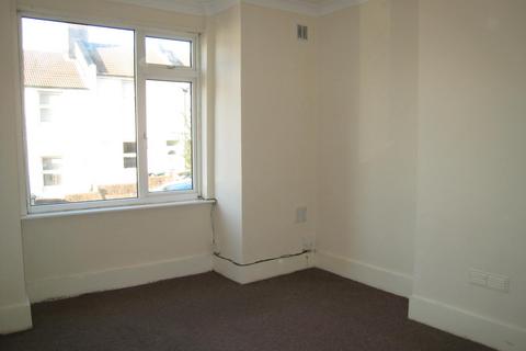 3 bedroom flat to rent - Dewe Road, Brighton BN2