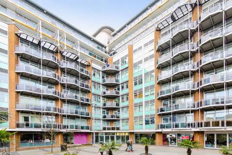 1 bedroom apartment for sale, Gerry Raffles Square, Stratford, London