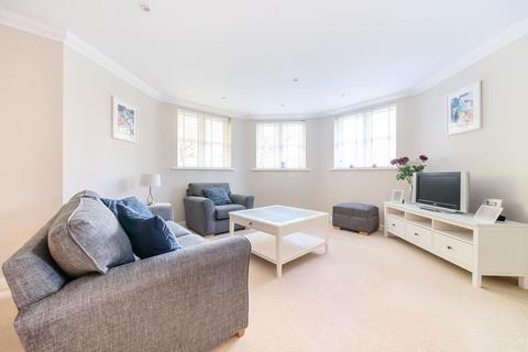 2 bedroom flat for sale, Windlesham,  Surrey,  GU20