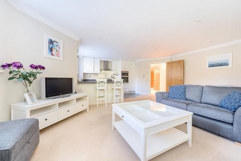 2 bedroom flat for sale, Windlesham,  Surrey,  GU20