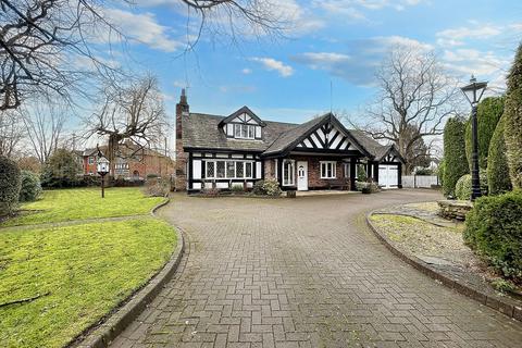4 bedroom detached house for sale, Worsley, Manchester M28