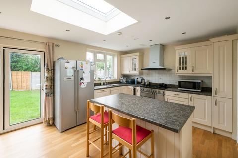 5 New Causeway, Reigate, RH2 7PE