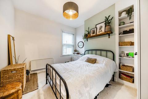 1 bedroom flat for sale, Blegborough Road, Streatham