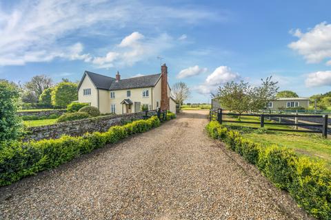 4 bedroom farm house for sale, Low Common, Diss IP22